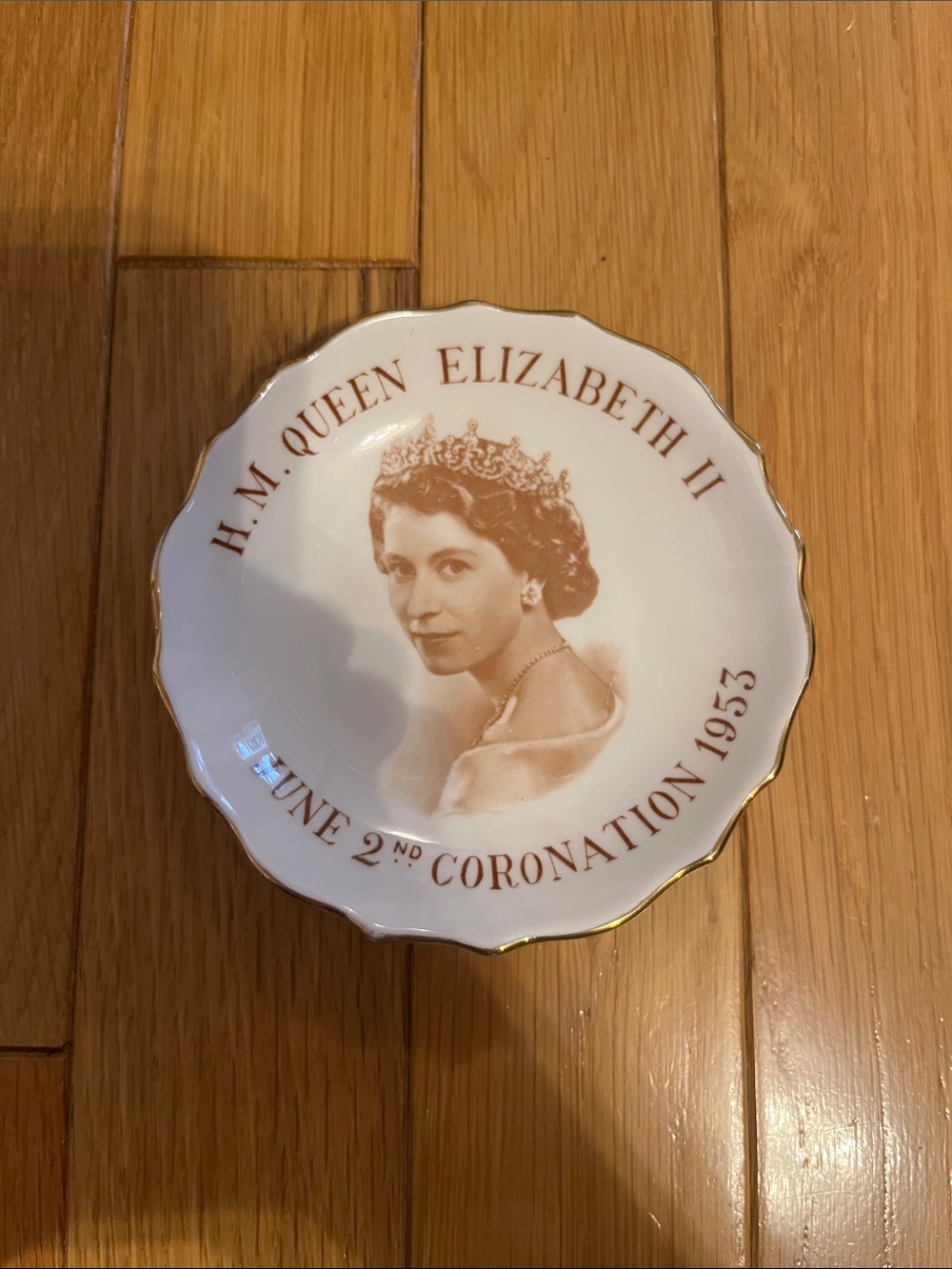 H.M Queen Elizabeth II June 2nd coronation 1953 plate